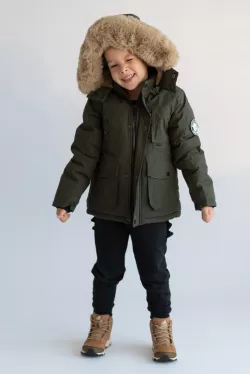 Zimná bunda s kapucňou pre chlapcov 