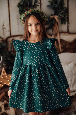 Dievčenské vianočné šaty so zlatými hviezdičkami