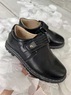 Elegantná obuv chlapčenská